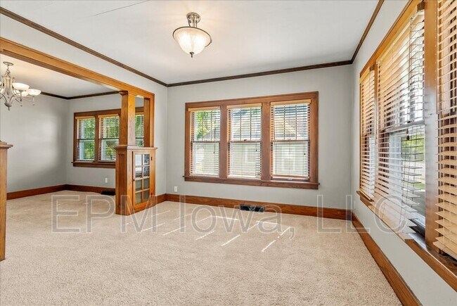 Foto del edificio - 1115 W 1st St