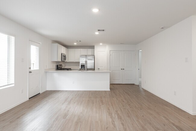 Foto del edificio - 26811 Paloma Blanca Dr