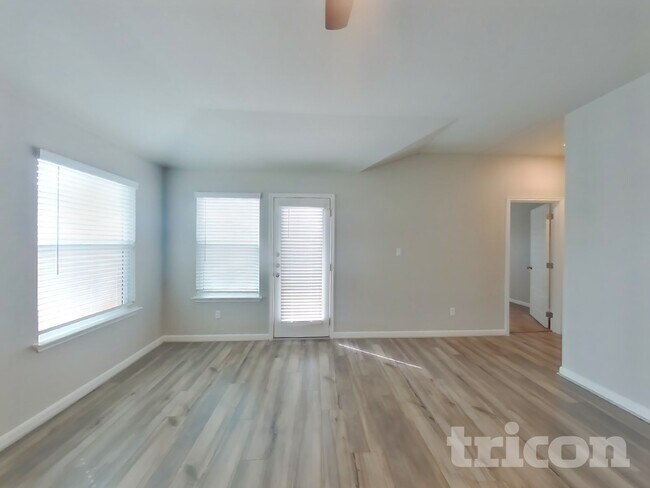 Foto del edificio - 5503 Shasta Pl