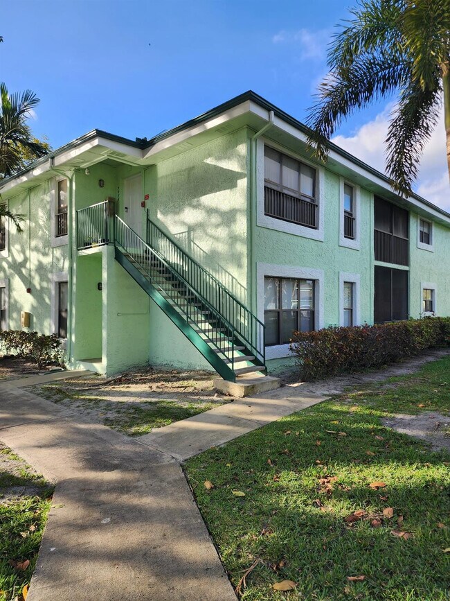 Building Photo - 3973 NW 87th Ave