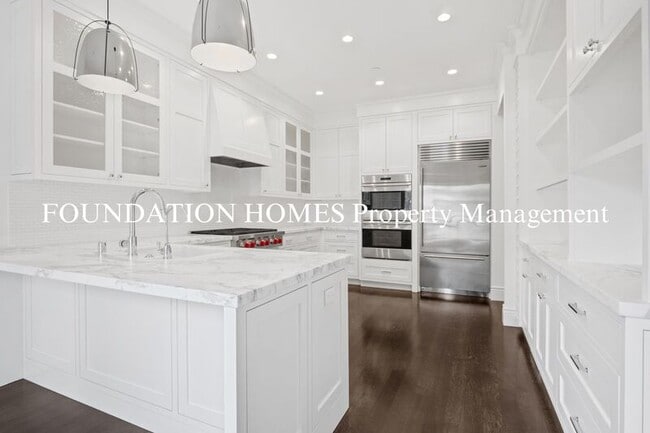Building Photo - 22 De Silva Island Dr