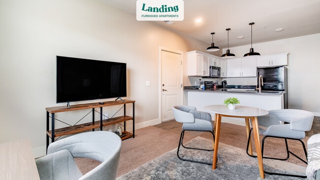 Building Photo - 625 Riverside Dr