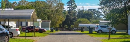 Building Photo - Azalea