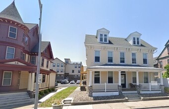 Building Photo - 12 N Front St