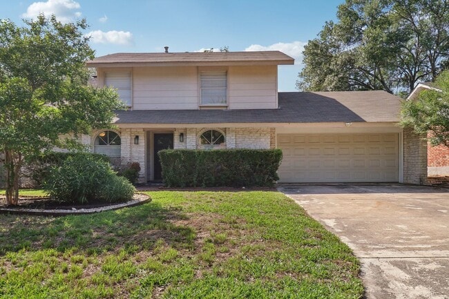 Building Photo - Beautifully Renovated Home with a Large Yard
