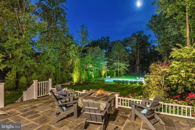 Building Photo - 5600 Brite Dr