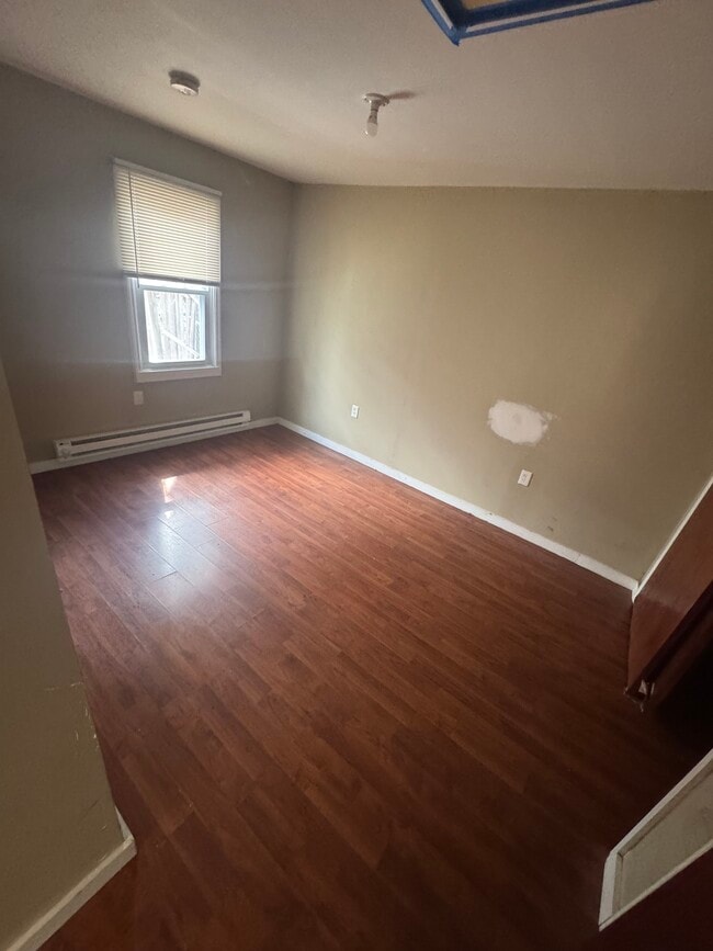 Foto del edificio - 33 Bushnell Ave