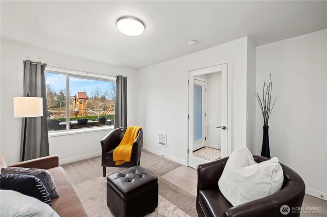 Foto del edificio - 32730 Hemlock Ave SE