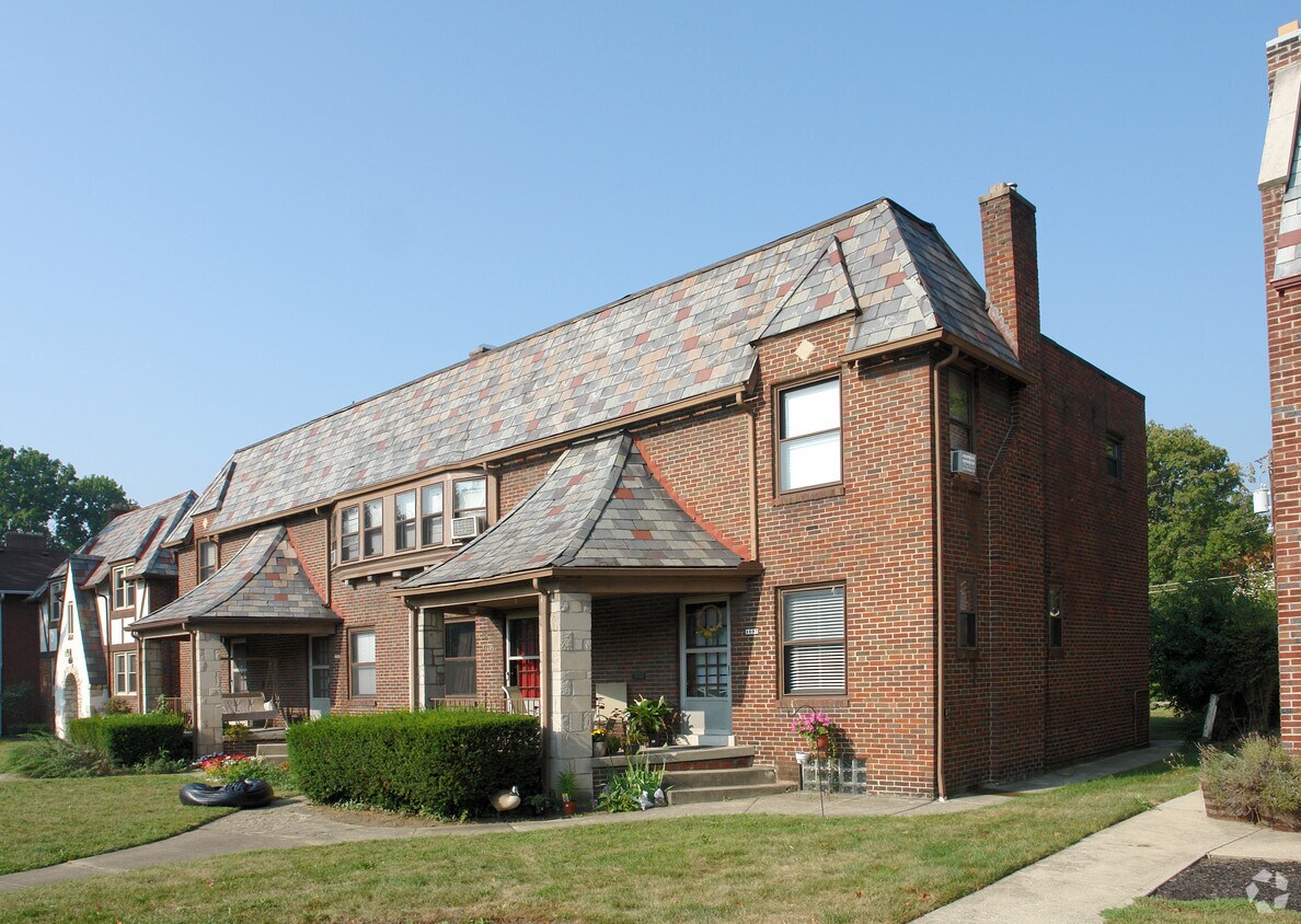 Building Photo - 1691-1697 Wyandotte Rd