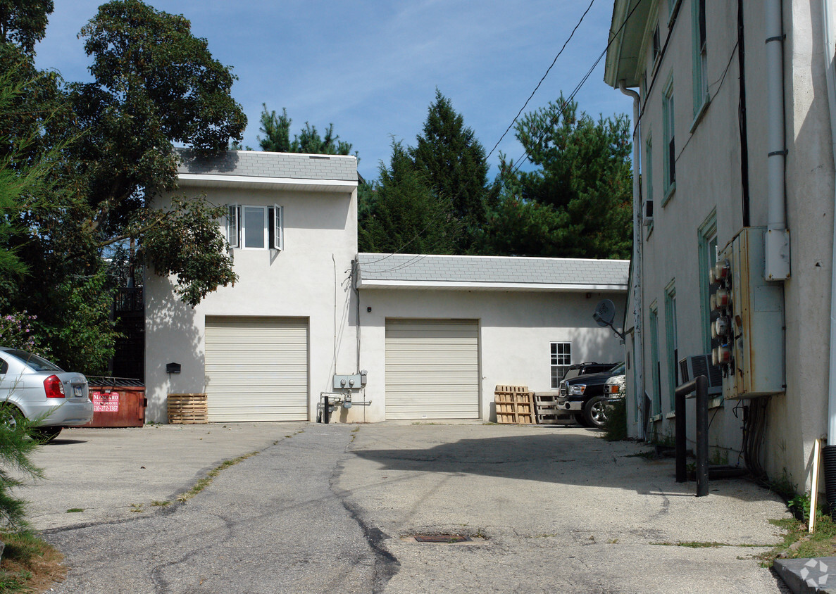 Primary Photo - Bldg A
