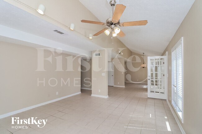 Building Photo - 2845 Forest Wood Dr
