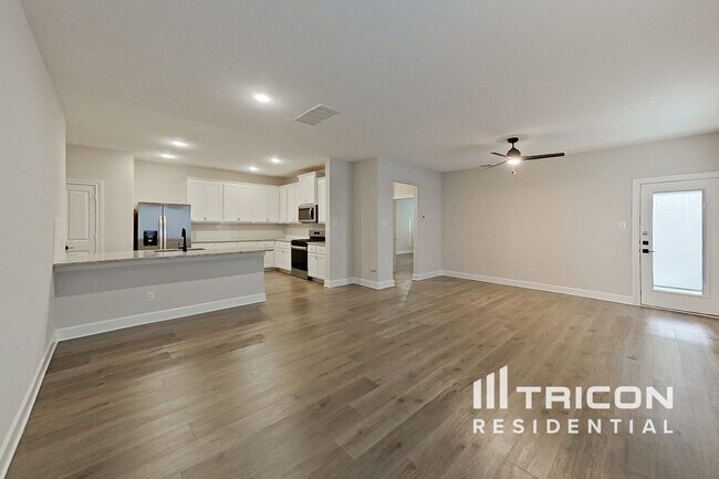 Building Photo - 1210 Dye Blvd