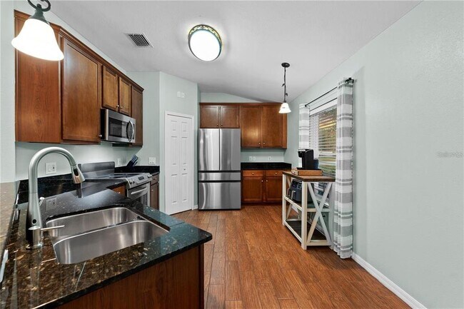 Foto del edificio - 4201 Ashton Meadows Way
