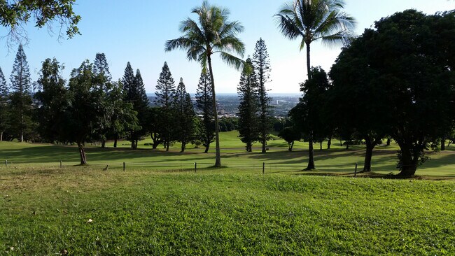 Building Photo - Great Townhouse in Aiea at Ridgeway!