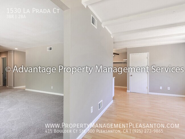 Foto del edificio - 3 Bed, 2 Bath, 1,404 sq. ft. located in a ...
