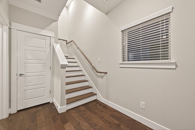 Foto del edificio - 2010 St Charles St