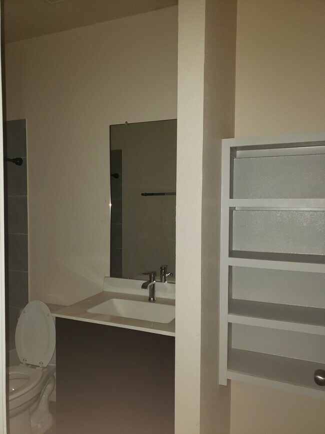 Foto del edificio - 14431 Sweet Water Dr