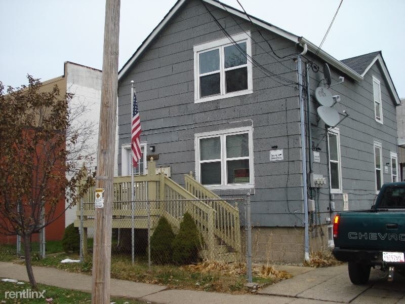 Primary Photo - 5535-5518 18th Ave