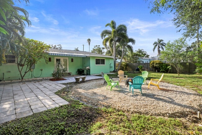 Building Photo - 1582 Bayshore Blvd