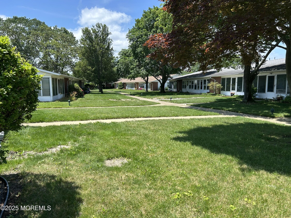 Primary Photo - 1174C Clydebank Ct