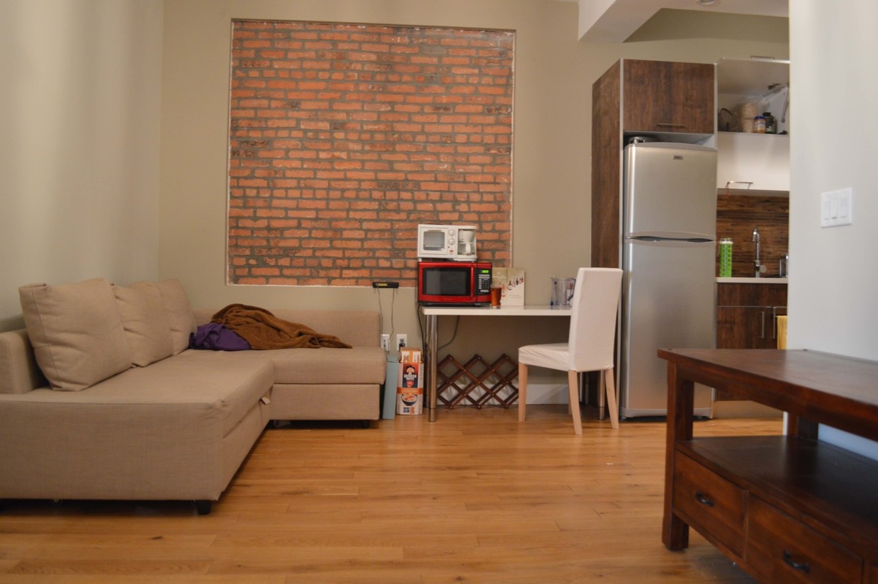 Living room - 1512 Dekalb Avenue