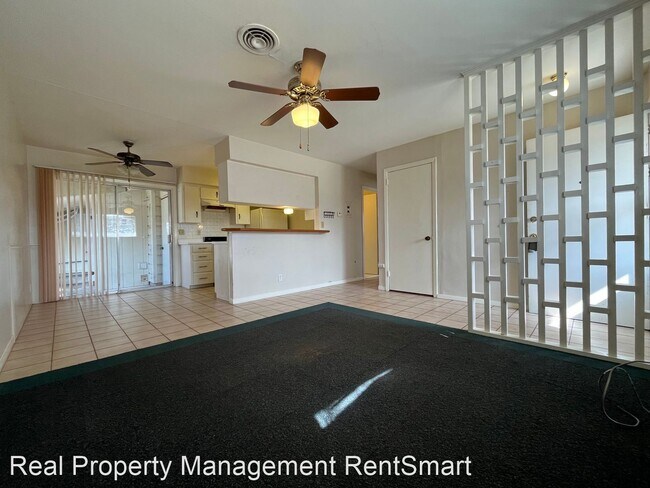 Building Photo - 2 br, 1 bath House - 102 E. Croslin Street