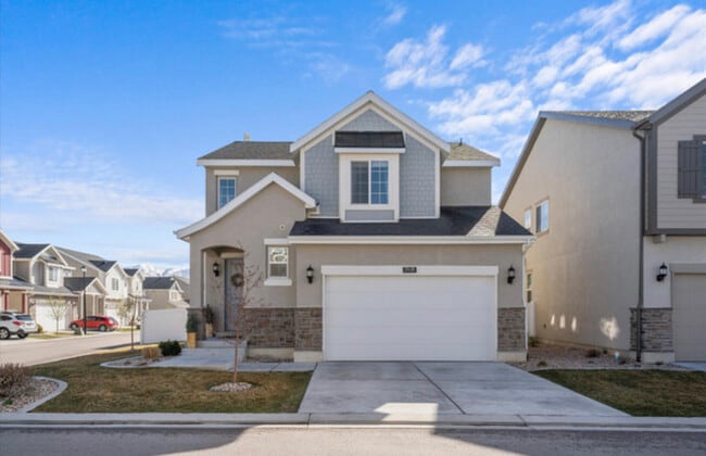 Building Photo - 2418 N 3370 W