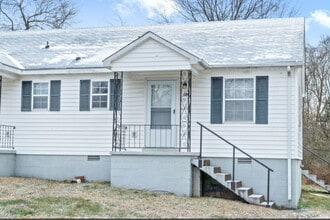 Building Photo - 106 Darnell Pl