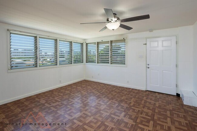 Foto del edificio - 2133 Metcalf St