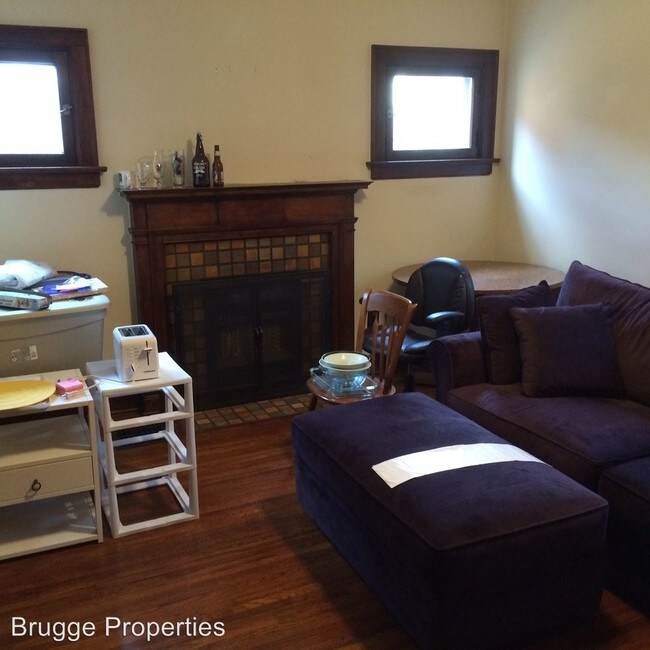 Building Photo - 295 Tappan St