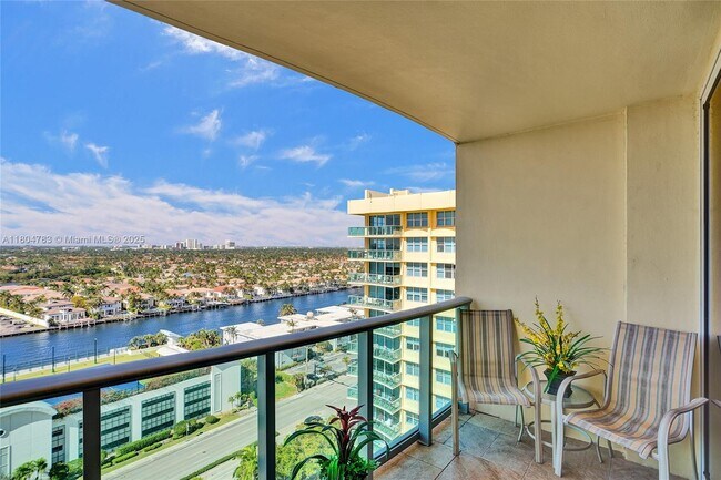 Foto del edificio - 2501 S Ocean Dr