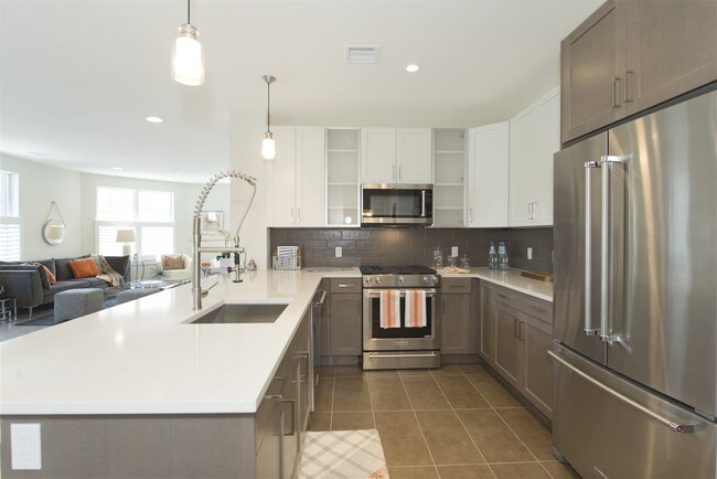 Building Photo - 128 Harrison St