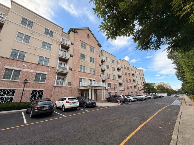 Foto del edificio - 2113 Windsor Park Ct
