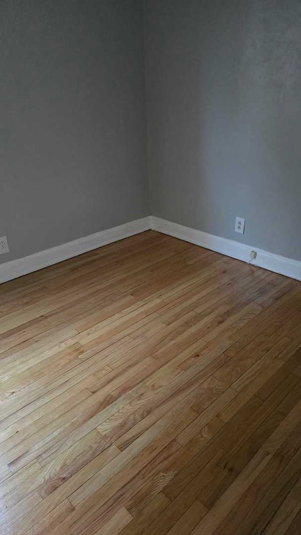 Building Photo - 11926 S La Salle St