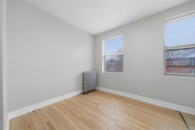 Foto del edificio - 7520 N Seeley Ave