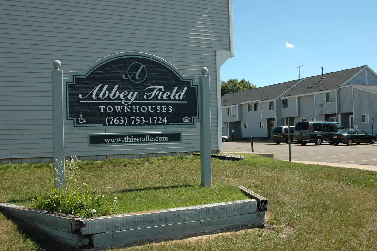 Foto principal - Abbey Field Townhomes