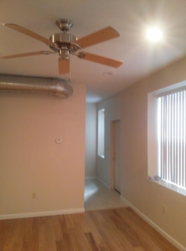 Building Photo - 1228 Sherman Ave