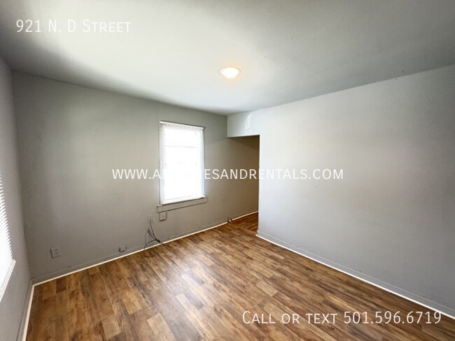 Foto del edificio - 921 N Dakota Ave