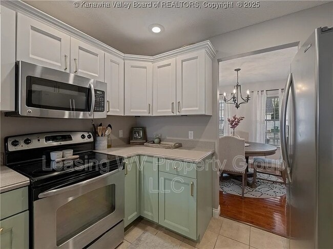 Building Photo - 164 Prado Dr