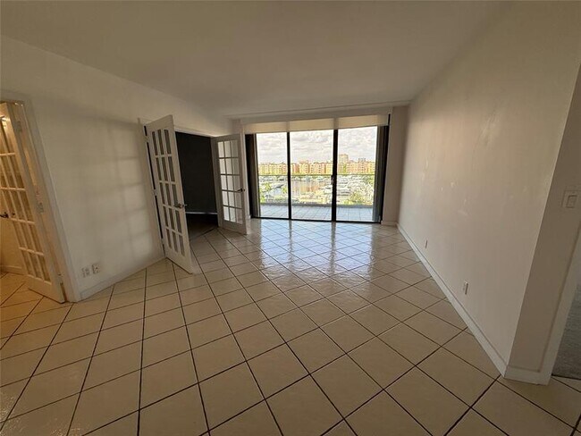 Foto del edificio - 19707 Turnberry Way