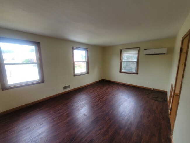 Foto del edificio - 6807 Fairdel Ave