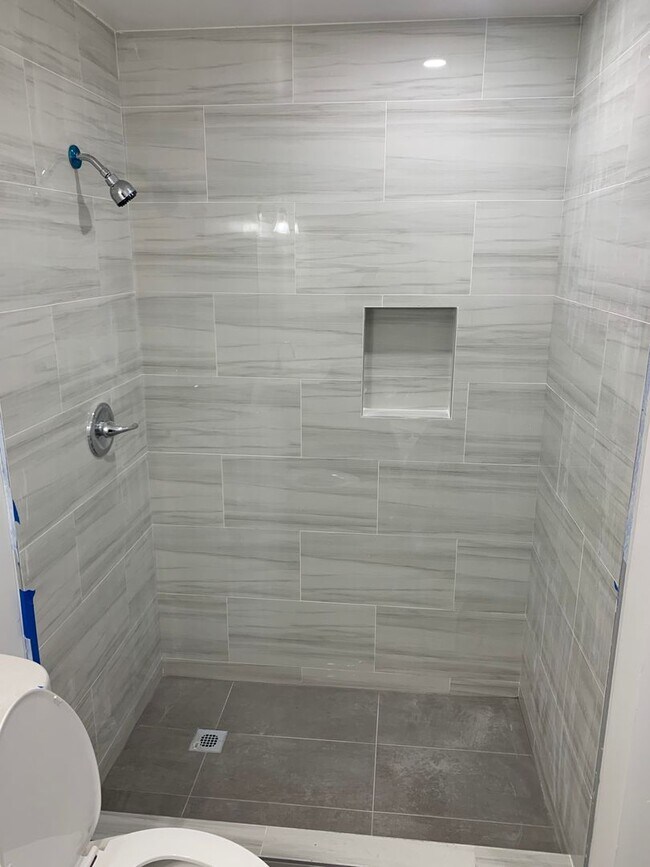 Foto del edificio - 537 Clinton Ave