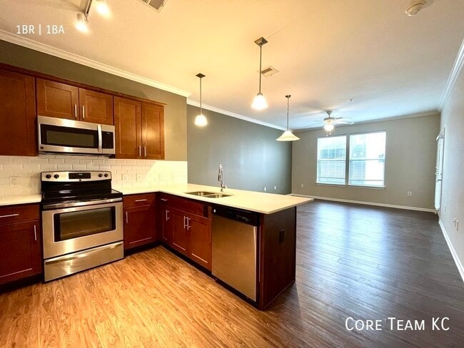 Building Photo - 1 Bedroom In River Market