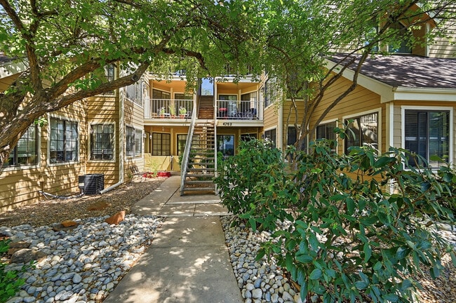 Photo - 4763 White Rock Cir Townhome
