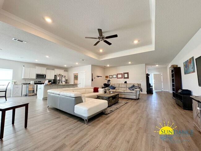 Building Photo - 4-Bedroom SOLAR ENERGY Home in Shoal River Landing!