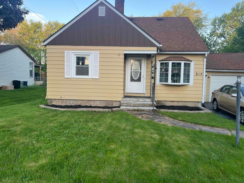 Primary Photo - 315 Fetzner Rd