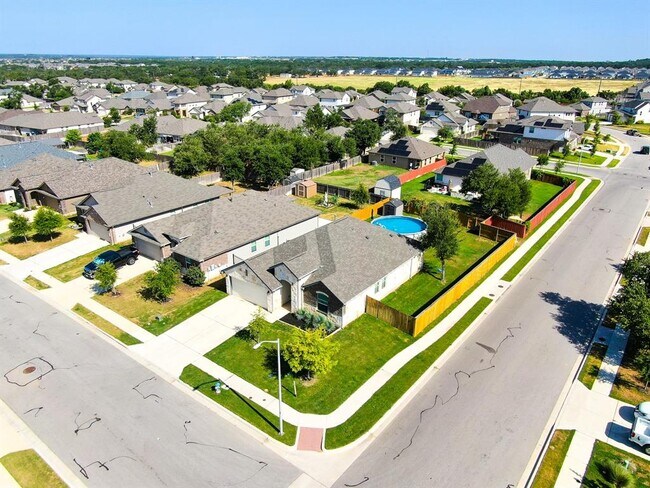 Building Photo - 125 Beech Creek Ln