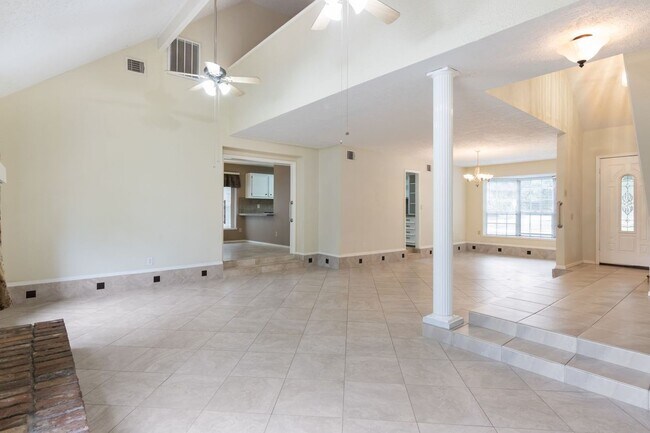 Foto del edificio - 17423 Baronshire Dr
