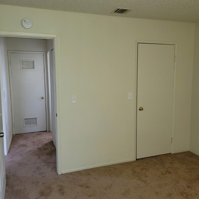 Building Photo - 15523 Barranca Way