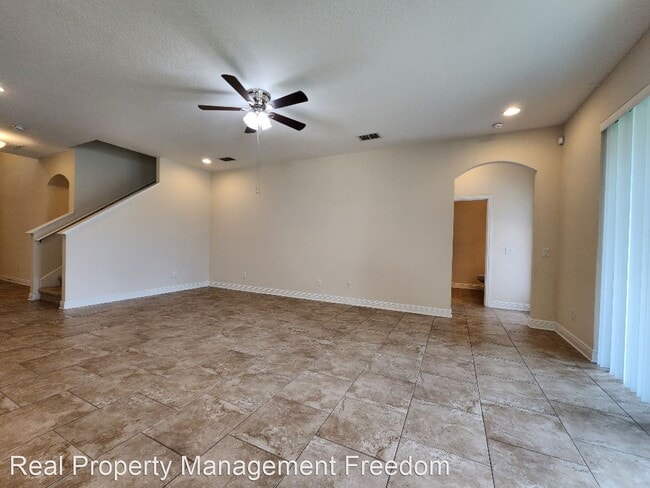 Building Photo - 5 br, 3 bath House - 11621 Palmetto Pine St